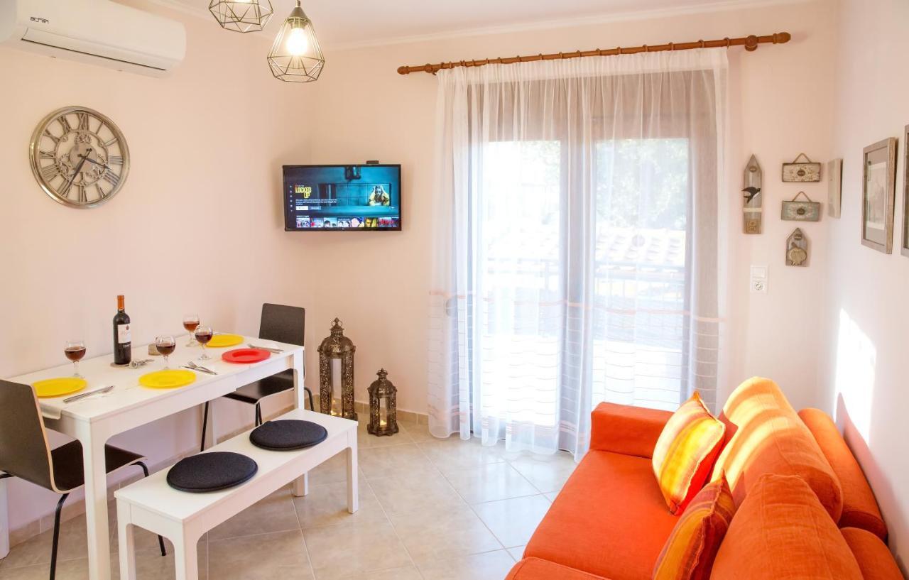 Konstantina & Evgenia Deluxe Apartment Néa Péramos Exteriör bild