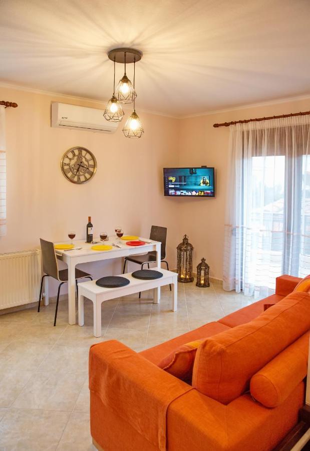 Konstantina & Evgenia Deluxe Apartment Néa Péramos Exteriör bild